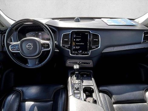 Used 2021 Volvo XC90 T6 Inscription w/ Lounge Package AWD/4WD image 16