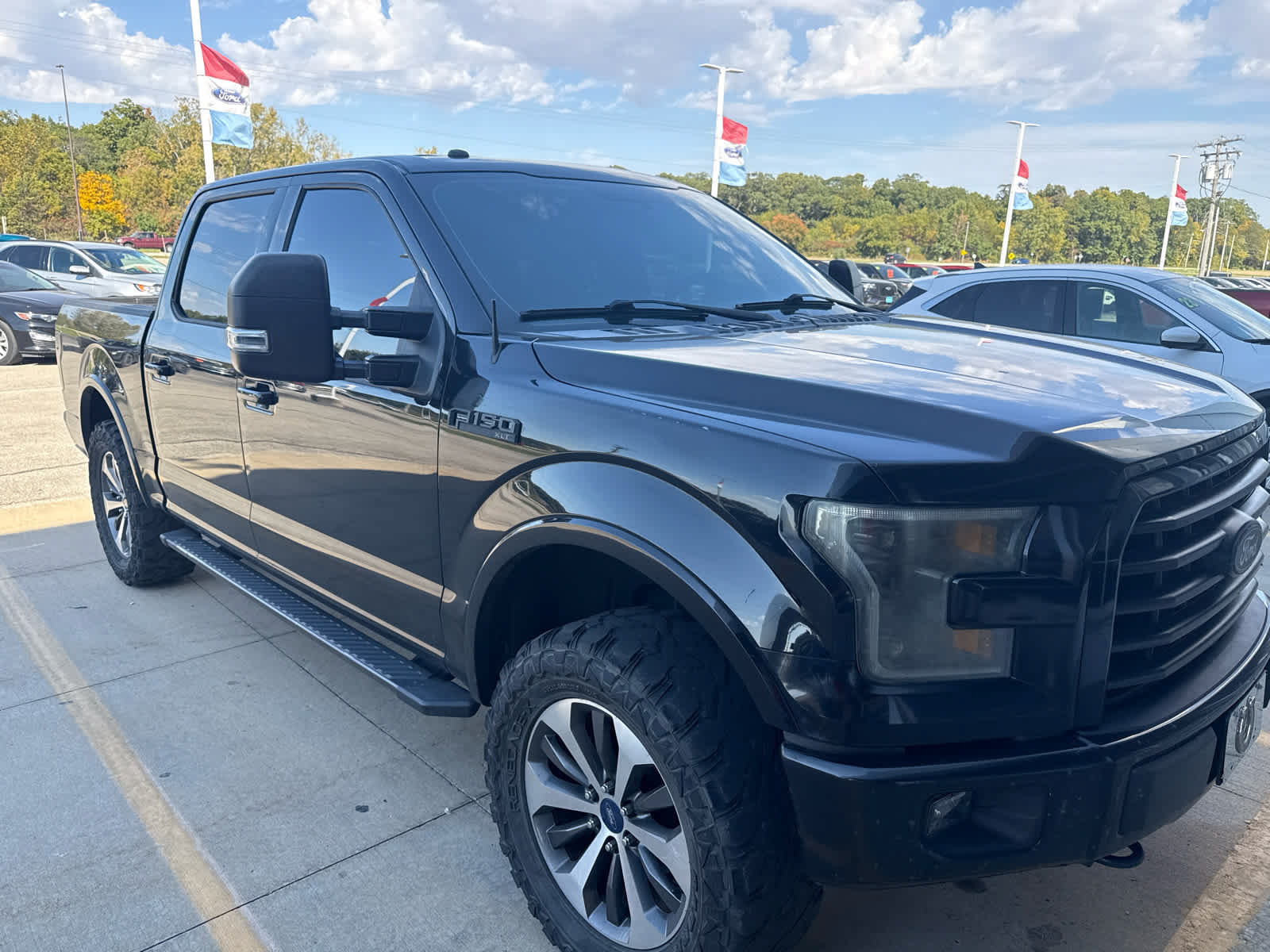 Used 2016 Ford F150 XLT w/ Equipment Group 302A Luxury AWD/4WD image 3