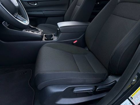 Used 2025 Honda CR-V LX image 13