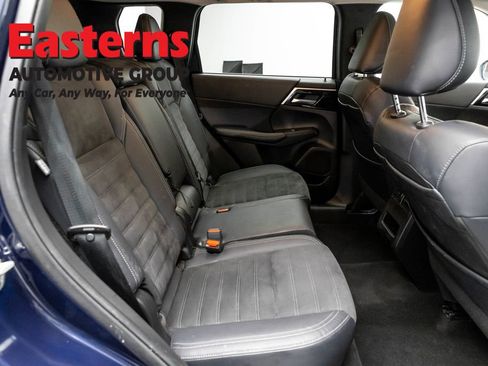 Used 2022 Mitsubishi Outlander SE AWD/4WD image 23