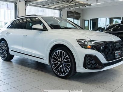 Used 2025 Audi Q8 Prestige