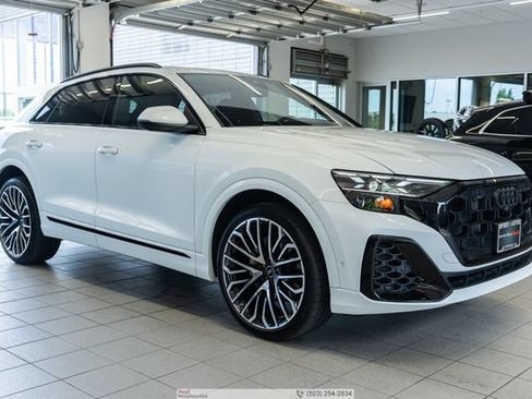 Used 2025 Audi Q8 Prestige AWD/4WD image 1