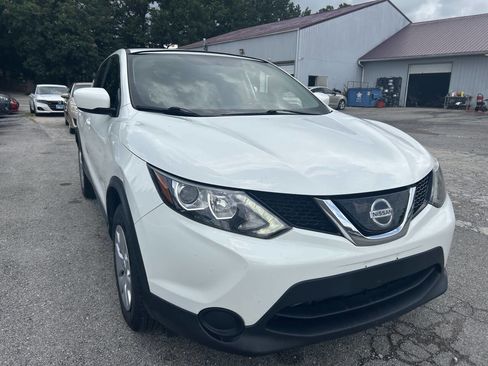 Used 2019 Nissan Rogue Sport S image 7