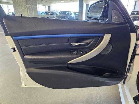 Used 2018 BMW 330i xDrive Sedan AWD/4WD image 24