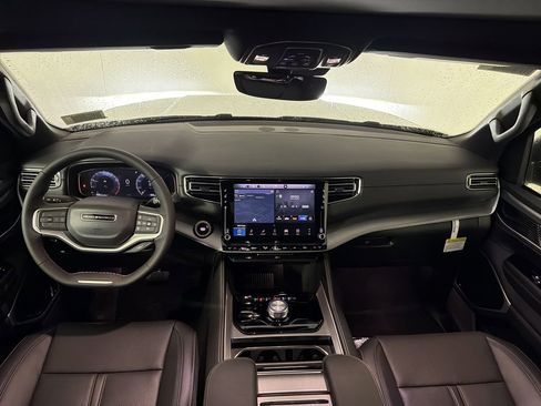 New 2026 Jeep Grand Wagoneer Limited AWD/4WD image 23