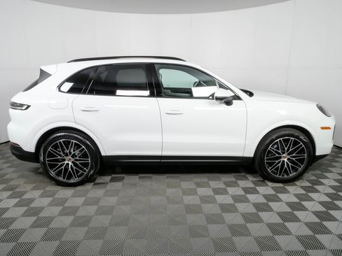 New 2026 Porsche Cayenne AWD/4WD image 30