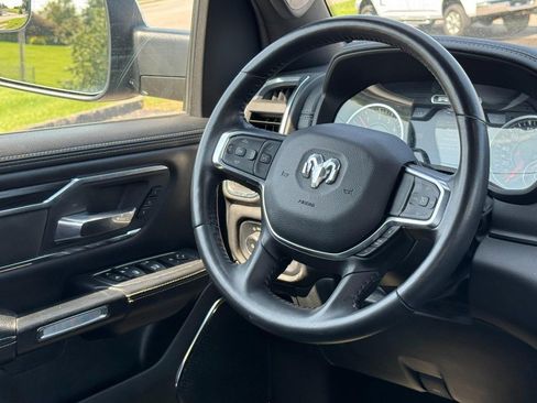 Used 2024 RAM 1500 Laramie AWD/4WD image 14