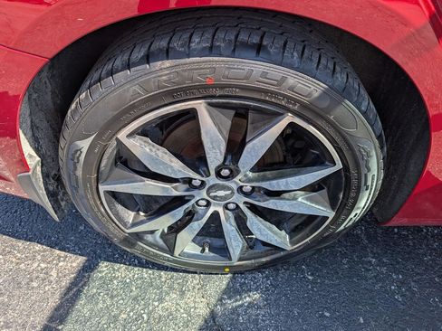 Used 2016 Chevrolet Malibu LT w/ Leather Package image 40