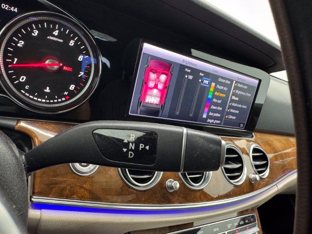 Used 2019 Mercedes-Benz E 300 4MATIC image 26