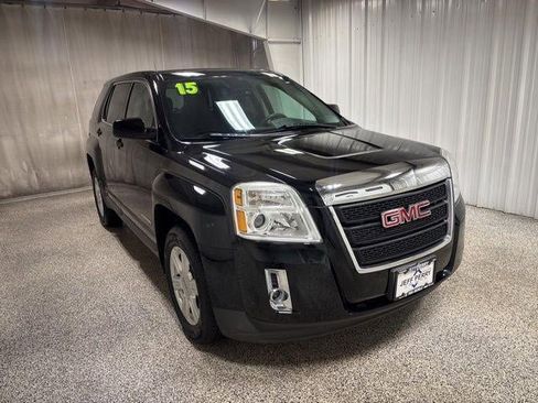 Used 2015 GMC Terrain SLE image 2