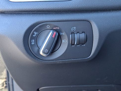 Used 2016 Audi Q3 2.0T Premium Plus image 21