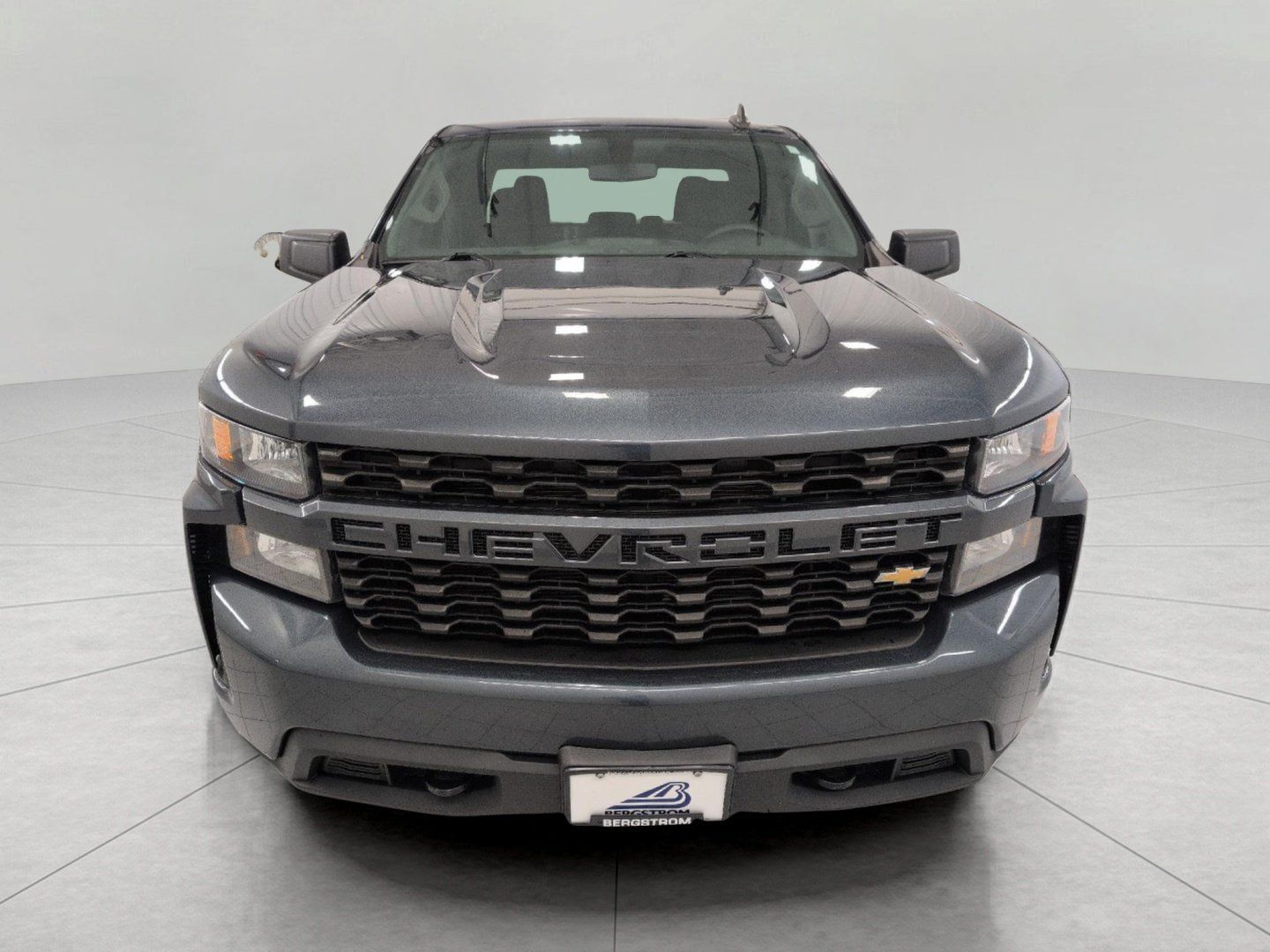 Used 2019 Chevrolet Silverado 1500 Custom w/ Custom Value Package AWD/4WD image 13