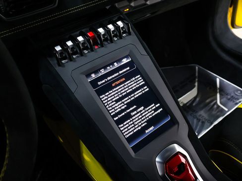 Used 2022 Lamborghini Huracan STO image 32