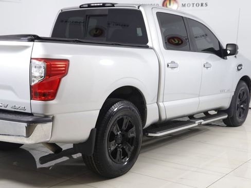 Used 2017 Nissan Titan SV AWD/4WD image 40
