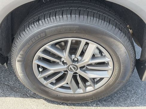 Certified 2024 Nissan Rogue S FWD image 9