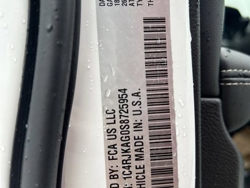 Used 2025 Jeep Grand Cherokee L Laredo w/ Luxury Tech Group I image 13