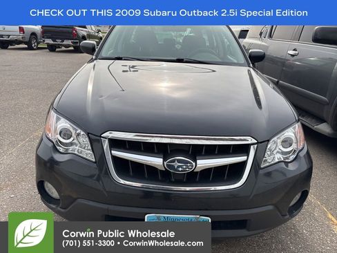 Used 2009 Subaru Outback 2.5i Special Edition AWD/4WD image 1