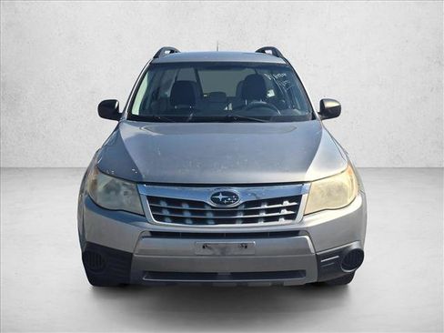 Used 2011 Subaru Forester 2.5X AWD/4WD image 2