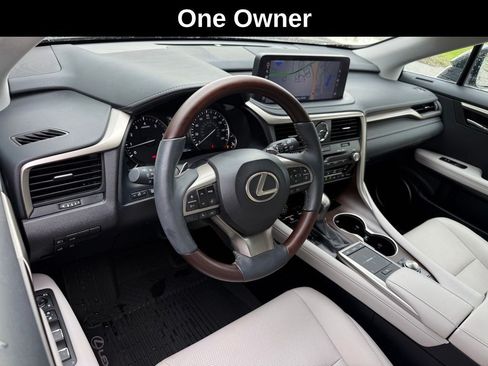 Certified 2022 Lexus RX 350 FWD w/ Premium Package image 3