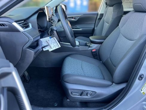 New 2025 Toyota RAV4 XLE image 7