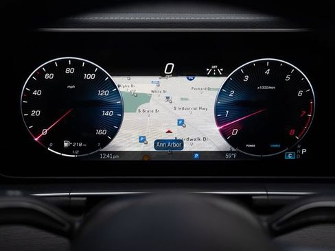 Used 2024 Mercedes-Benz GLS 450 4MATIC image 24