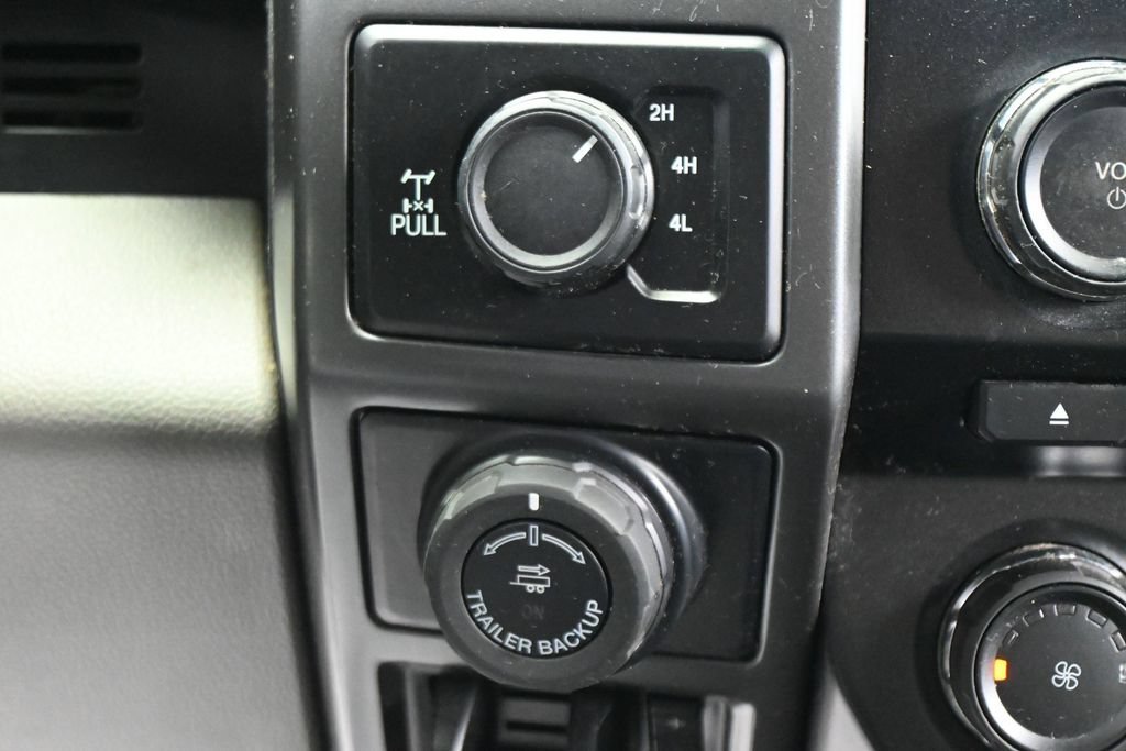 Used 2018 Ford F150 XLT w/ Equipment Group 302A Luxury AWD/4WD image 20