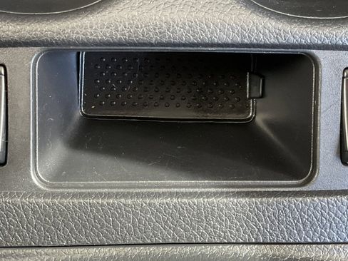 Used 2019 Nissan Rogue SV image 21