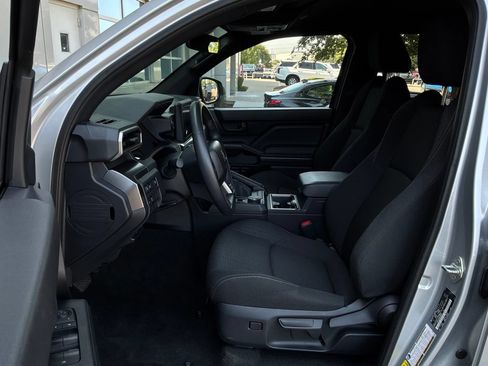 Used 2025 Toyota 4Runner SR5 RWD image 10