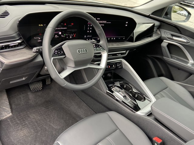 Used 2025 Audi Q5 Premium w/ Convenience Package AWD/4WD image 8