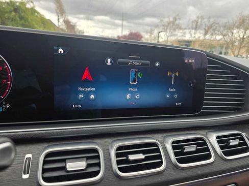 Used 2026 Mercedes-Benz GLE 450 4MATIC image 31