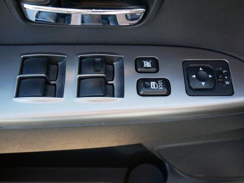 Used 2018 Mitsubishi Outlander Sport ES image 18