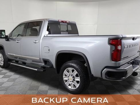 Used 2024 Chevrolet Silverado 2500 High Country w/ Technology Package AWD/4WD image 10