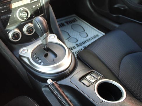 Used 2012 Nissan 370Z Roadster image 24