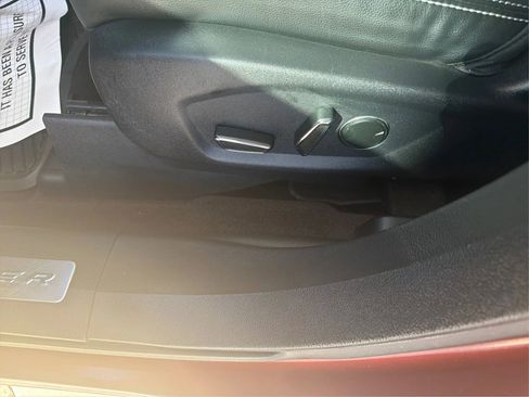 Used 2016 Ford Explorer Limited FWD image 19