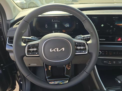 New 2026 Kia Carnival image 31