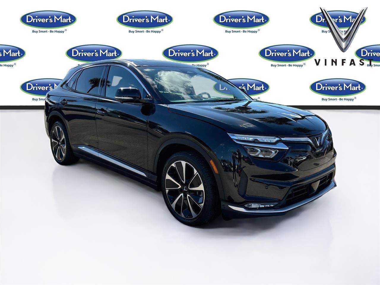 Used 2025 VinFast VF 8 Plus AWD/4WD image 1