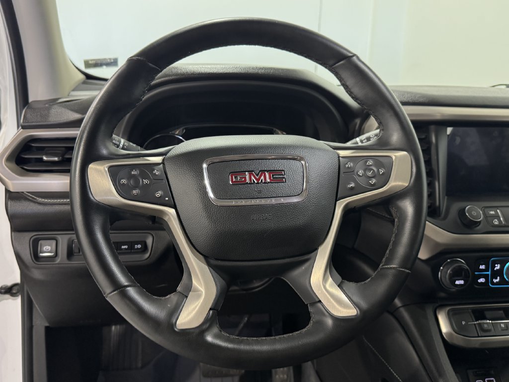 Used 2023 GMC Acadia Denali w/ Denali Ultimate Package AWD/4WD image 5