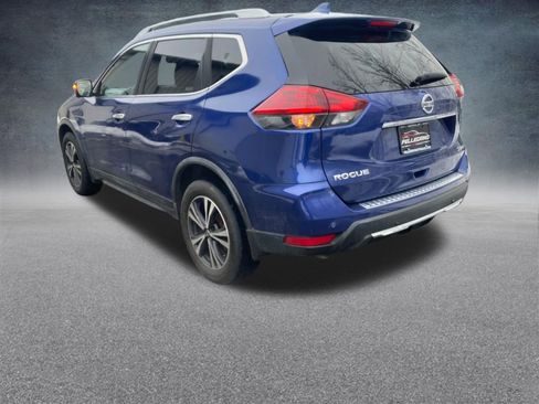 Used 2019 Nissan Rogue SV w/ Premium Package image 3