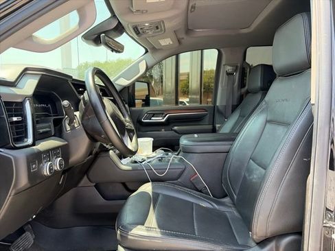 Used 2024 GMC Sierra 3500 Denali w/ Denali Reserve Package AWD/4WD image 9