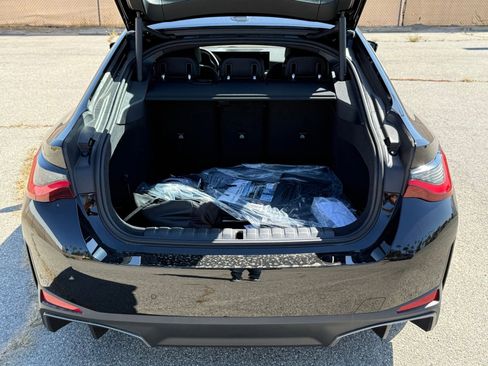 New 2026 BMW i4 eDrive40 RWD image 16