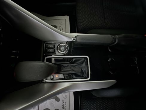 Used 2023 Mitsubishi Eclipse Cross LE image 19