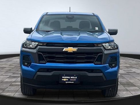 Used 2023 Chevrolet Colorado LT w/ LT Convenience Package RWD image 3