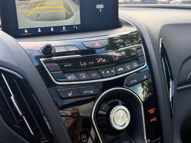 Used 2025 Acura RDX SH-AWD image 27