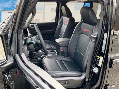 New 2026 Jeep Wrangler Unlimited Rubicon image 9