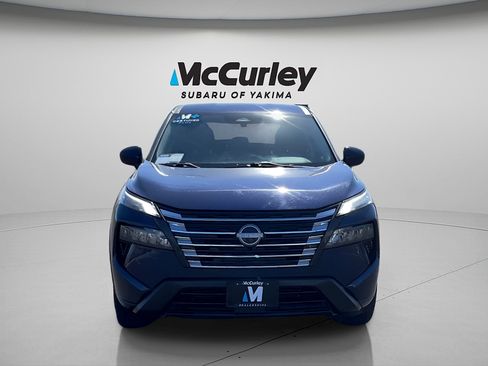 Used 2024 Nissan Rogue SV AWD/4WD image 8