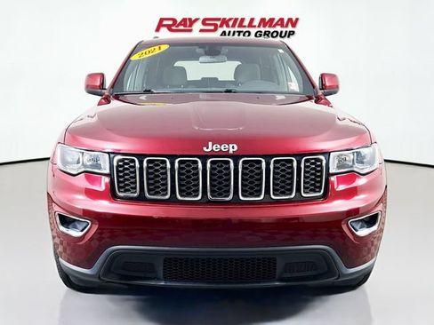 Used 2021 Jeep Grand Cherokee Laredo AWD/4WD image 2