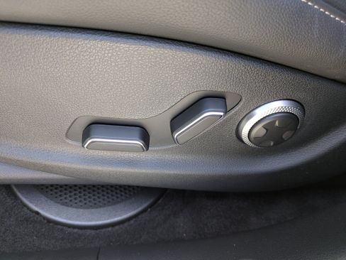 Used 2026 Genesis GV80 2.5T RWD image 19