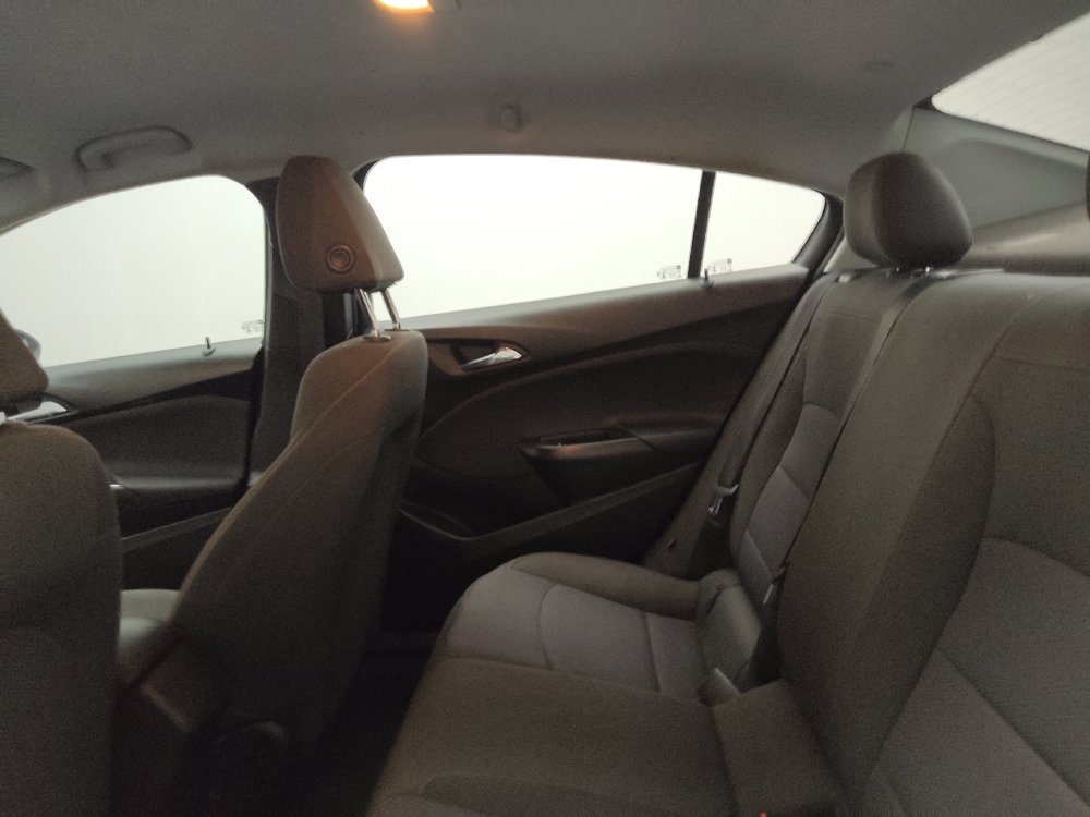 Used 2019 Chevrolet Cruze LS w/ LS Convenience Package FWD image 18