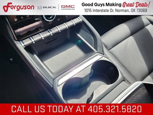 New 2027 GMC Terrain Elevation w/ Elevation Premium Package FWD image 32