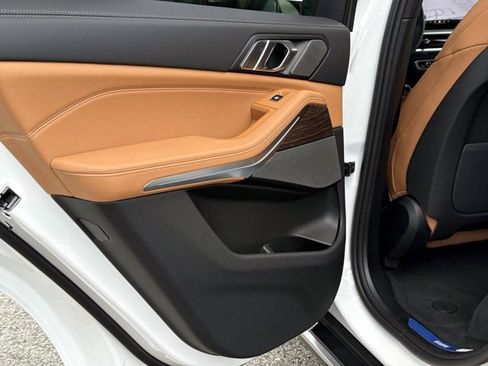 New 2026 BMW X5 sDrive40i w/ Premium Package RWD image 13